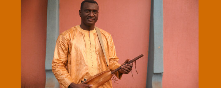 BASSECOU-in-the-street-2