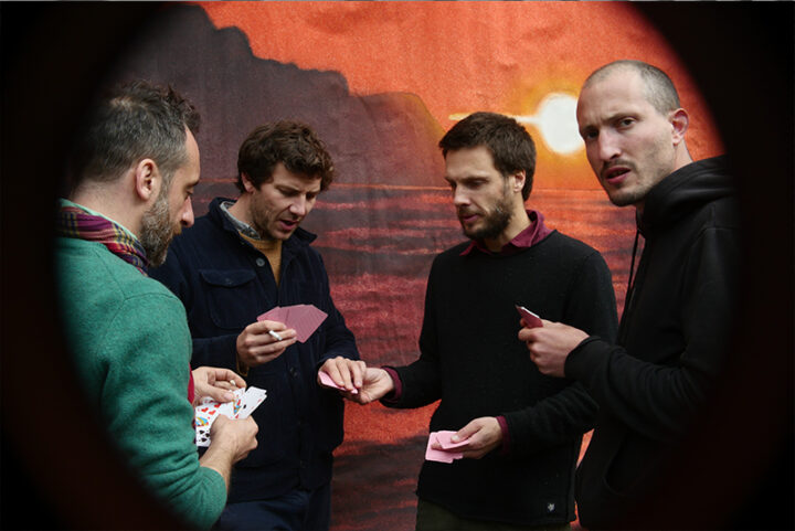 DIE HOCHSTAPLER 800X533