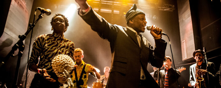 LES FRERES SMITH 1920X768