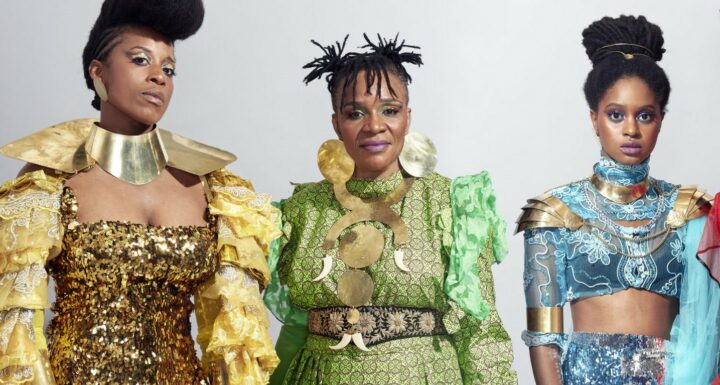 AMAZONES_KAREN-BISWELL_2160x900