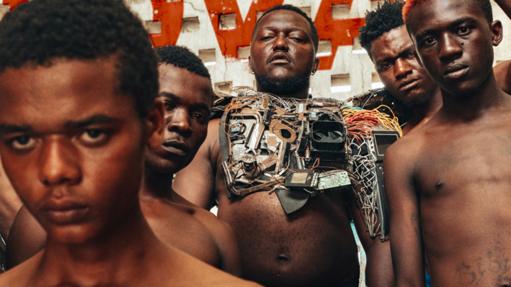 17- Lova Lova © Goledzinowski